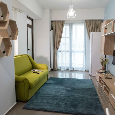 Axis Apartments Yaş Dış mekan fotoğraf