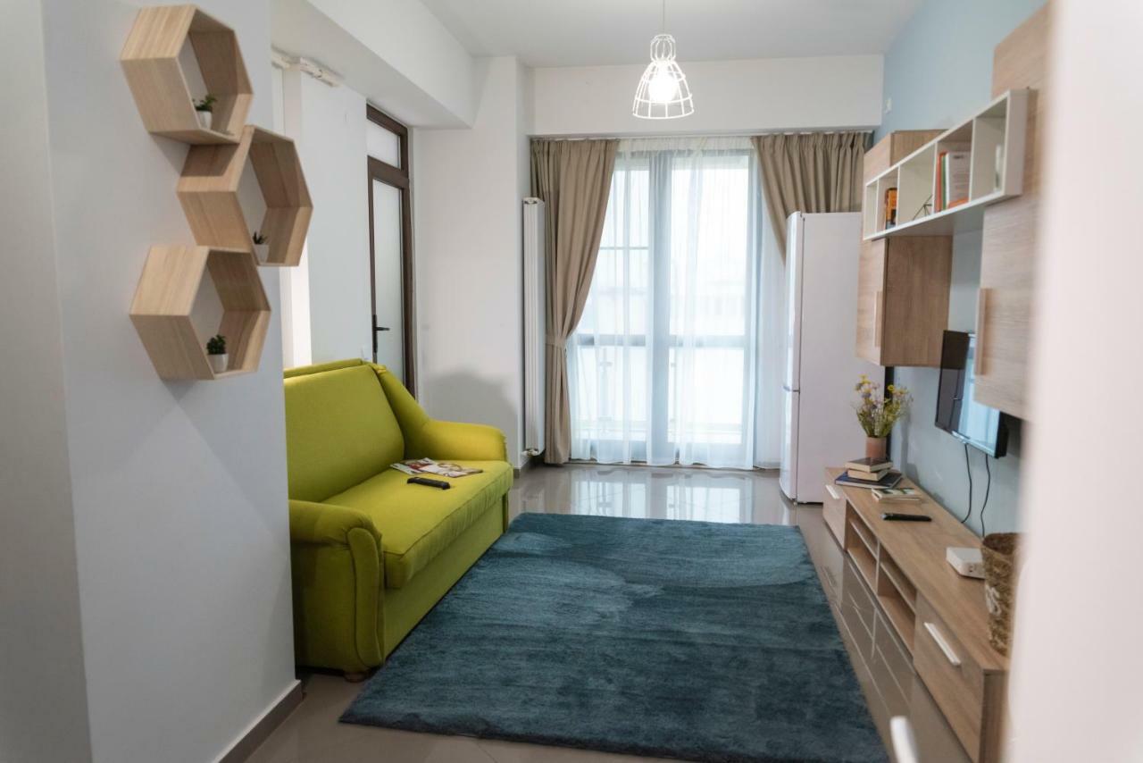 Axis Apartments Yaş Dış mekan fotoğraf